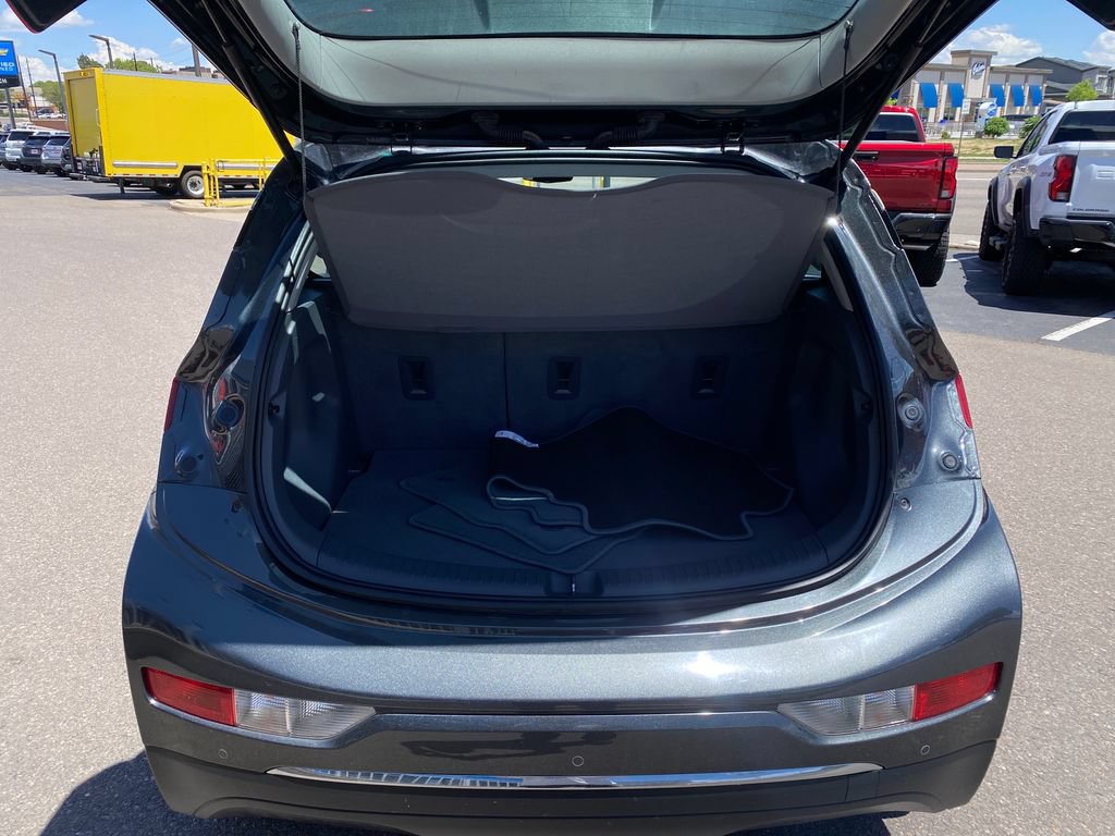 Used 2018 Chevrolet Bolt Premier w/ Driver Confidence II Package FWD image 23