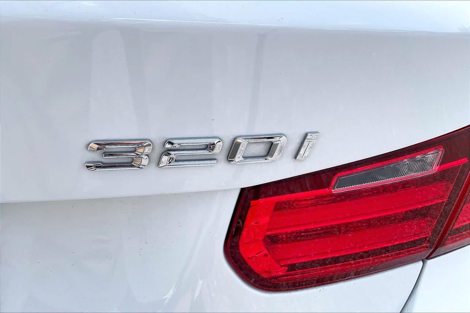 Used 2015 BMW 320i xDrive Sedan AWD/4WD image 31