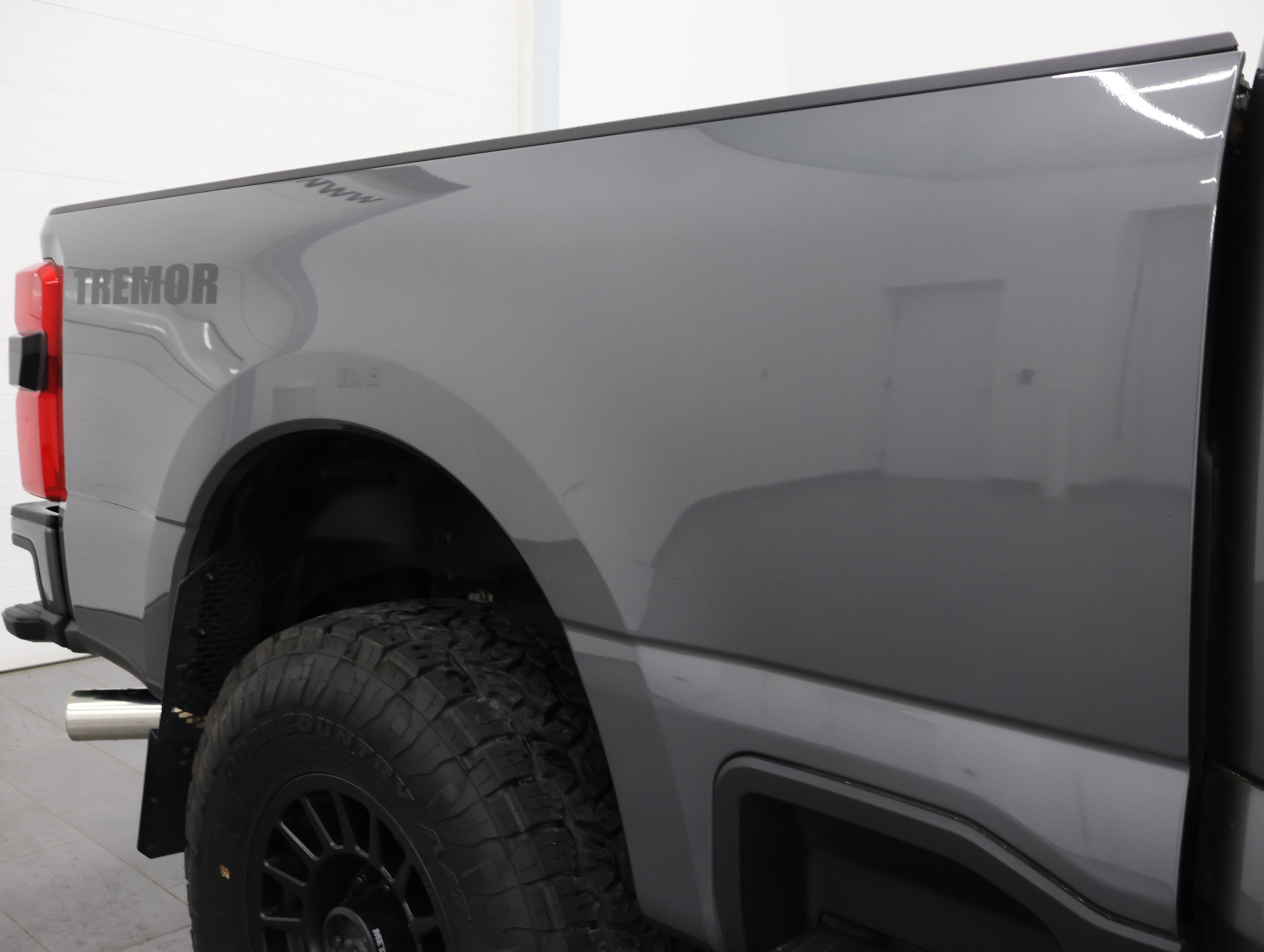 Used 2023 Ford F250 Lariat w/ Lariat Ultimate Package AWD/4WD image 30