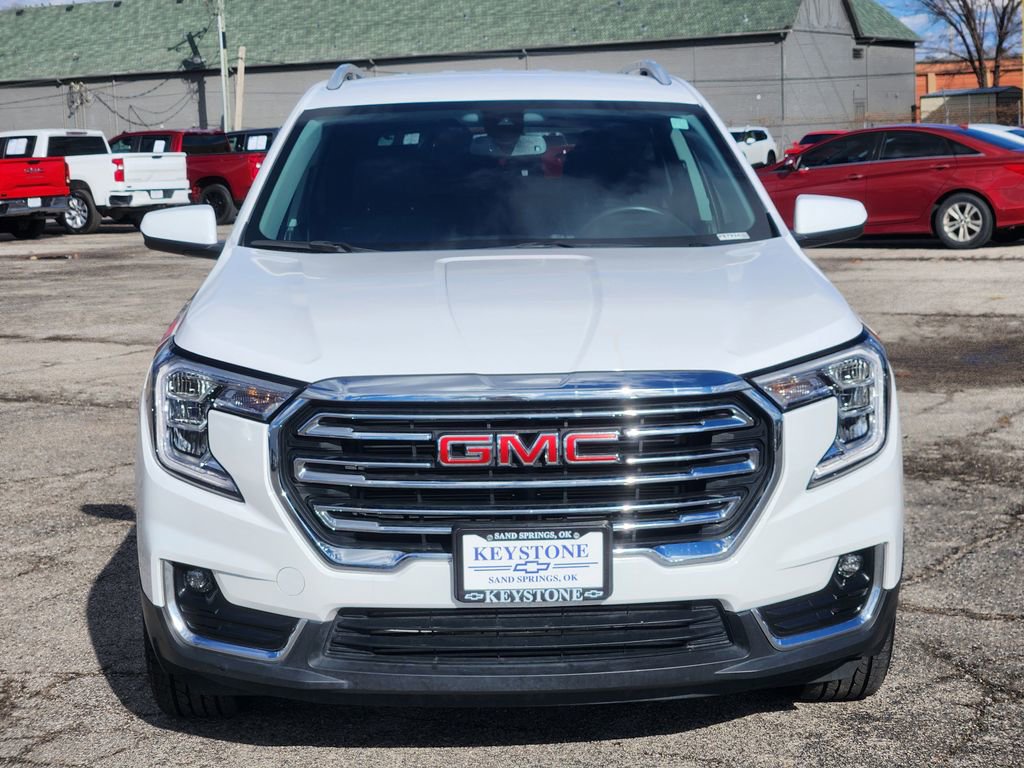 Used 2024 GMC Terrain SLT video 2