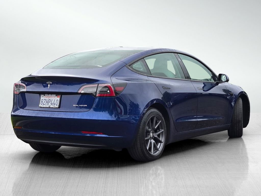 Used 2022 Tesla Model 3 Long Range AWD/4WD image 4