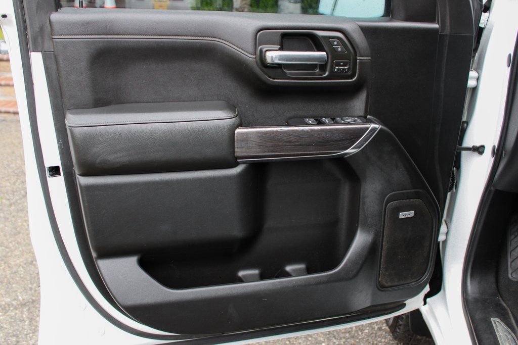 Used 2019 Chevrolet Silverado 1500 LTZ w/ LTZ Plus Package AWD/4WD image 12