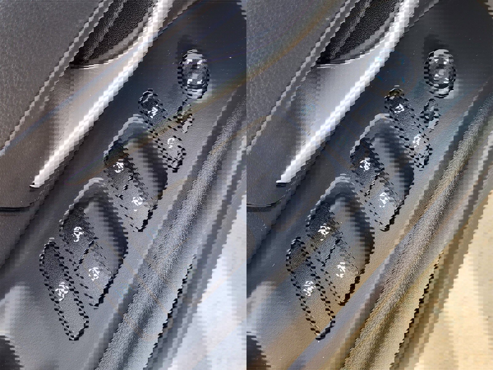 Used 2024 Hyundai Santa Cruz SE image 31