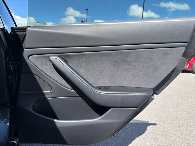 Used 2018 Tesla Model 3 Mid Range RWD image 13