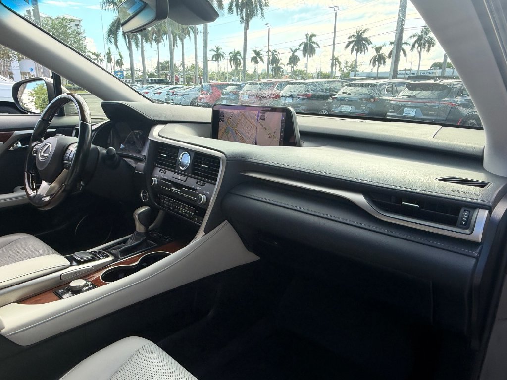 Used 2018 Lexus RX 450hL Premium w/ Premium Package AWD/4WD image 18