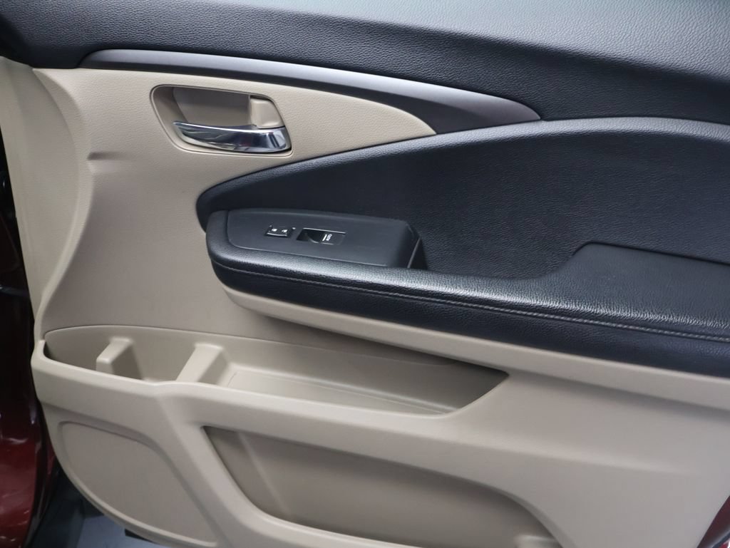 Used 2022 Honda Pilot Special Edition image 11