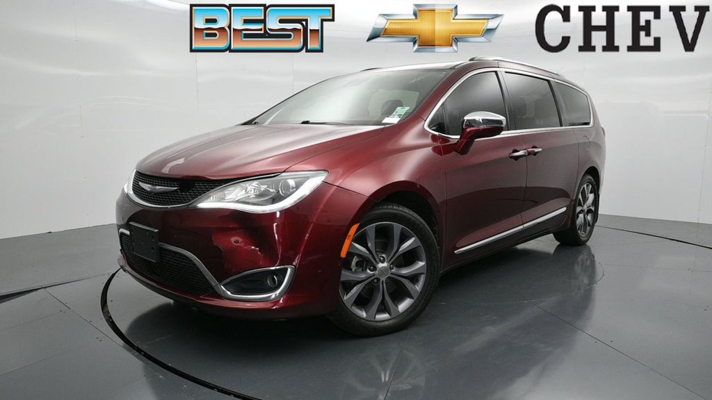 Used 2020 Chrysler Pacifica Limited w/ Tire & Wheel Group FWD image 1