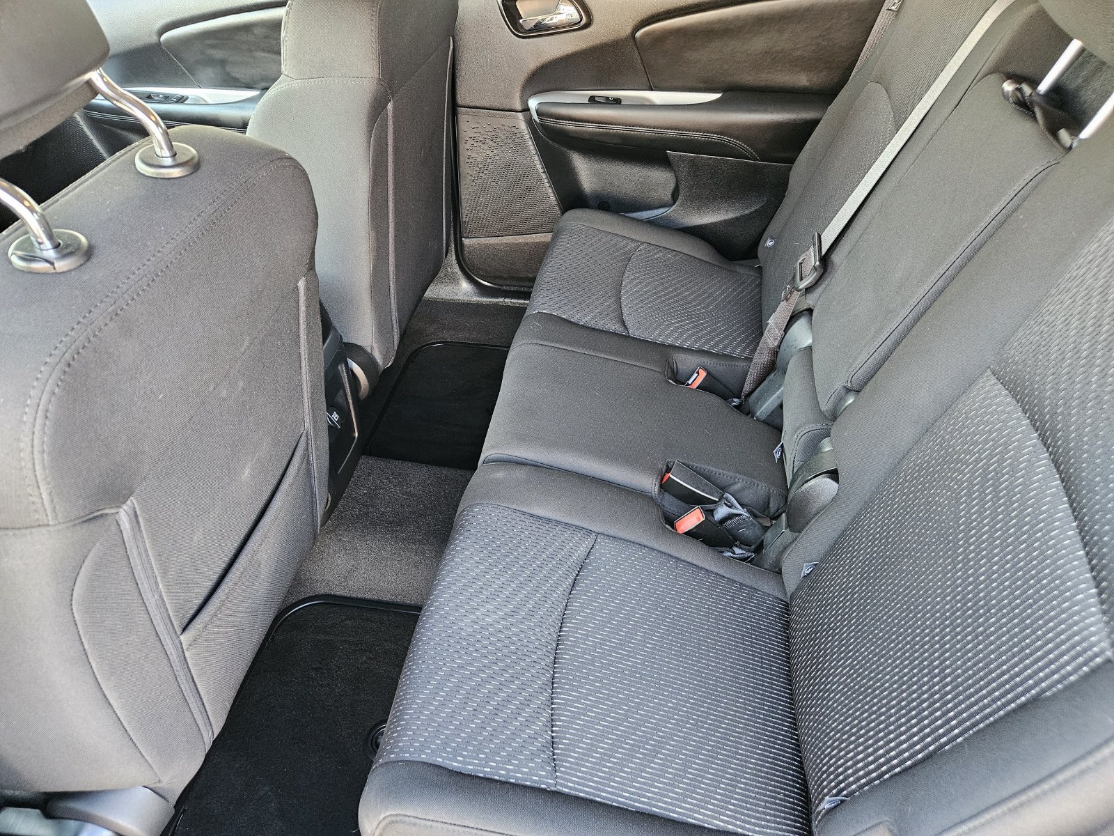 Used 2019 Dodge Journey SE w/ Connectivity Group FWD image 32