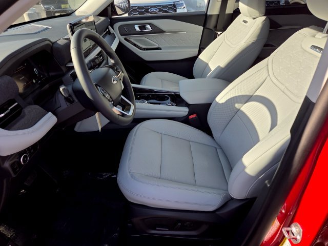 New 2026 Ford Explorer Platinum w/ LUX Leather Package AWD/4WD image 6