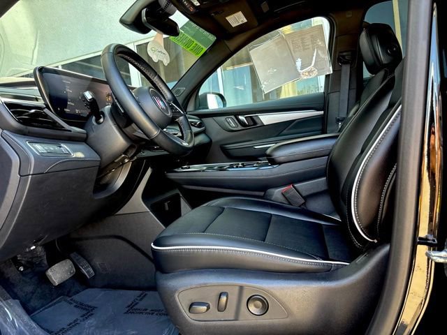 Certified 2025 Buick Enclave Preferred FWD image 13