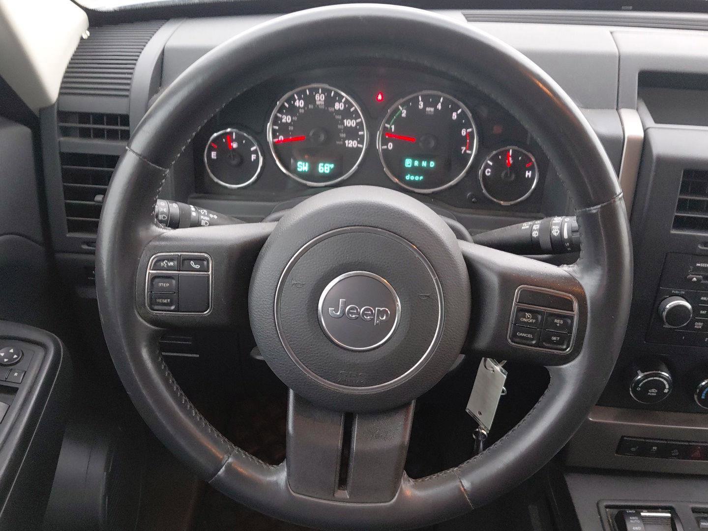 Used 2012 Jeep Liberty Sport AWD/4WD image 35