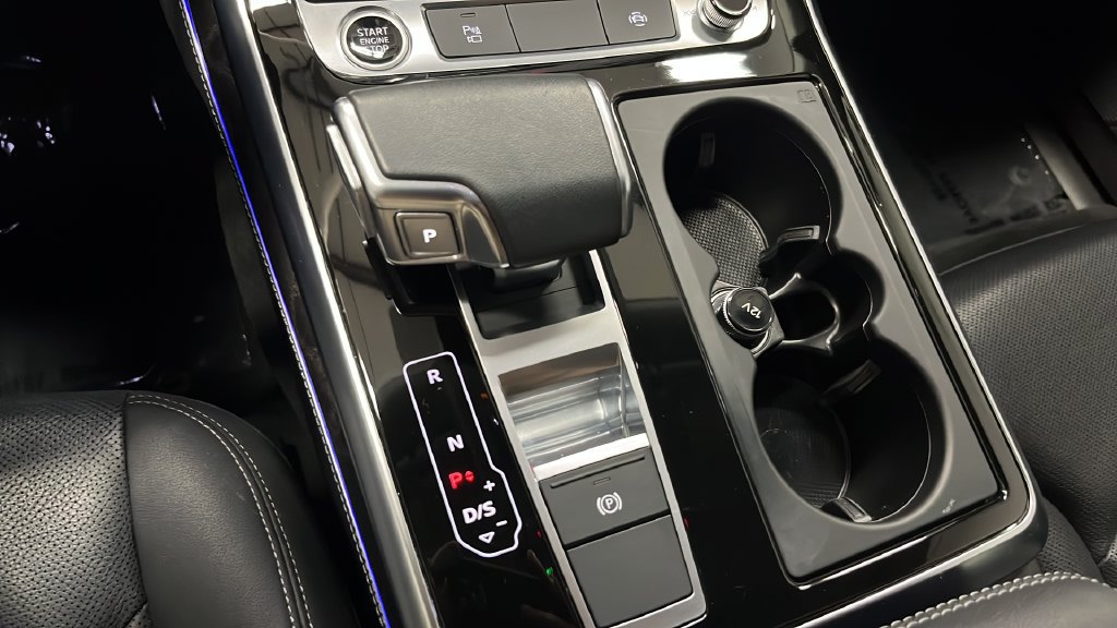 Used 2023 Audi Q8 Premium Plus w/ Premium Plus Package AWD/4WD image 19