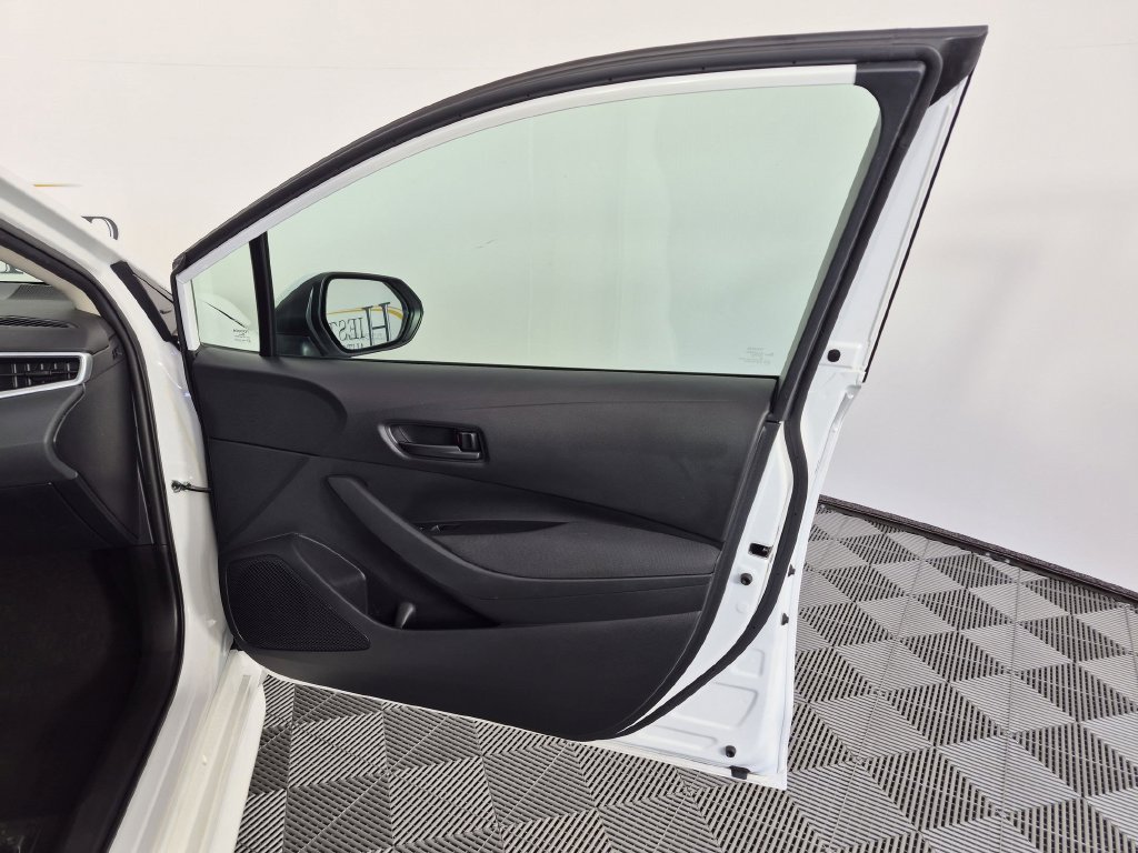 Used 2023 Toyota Corolla LE FWD image 35