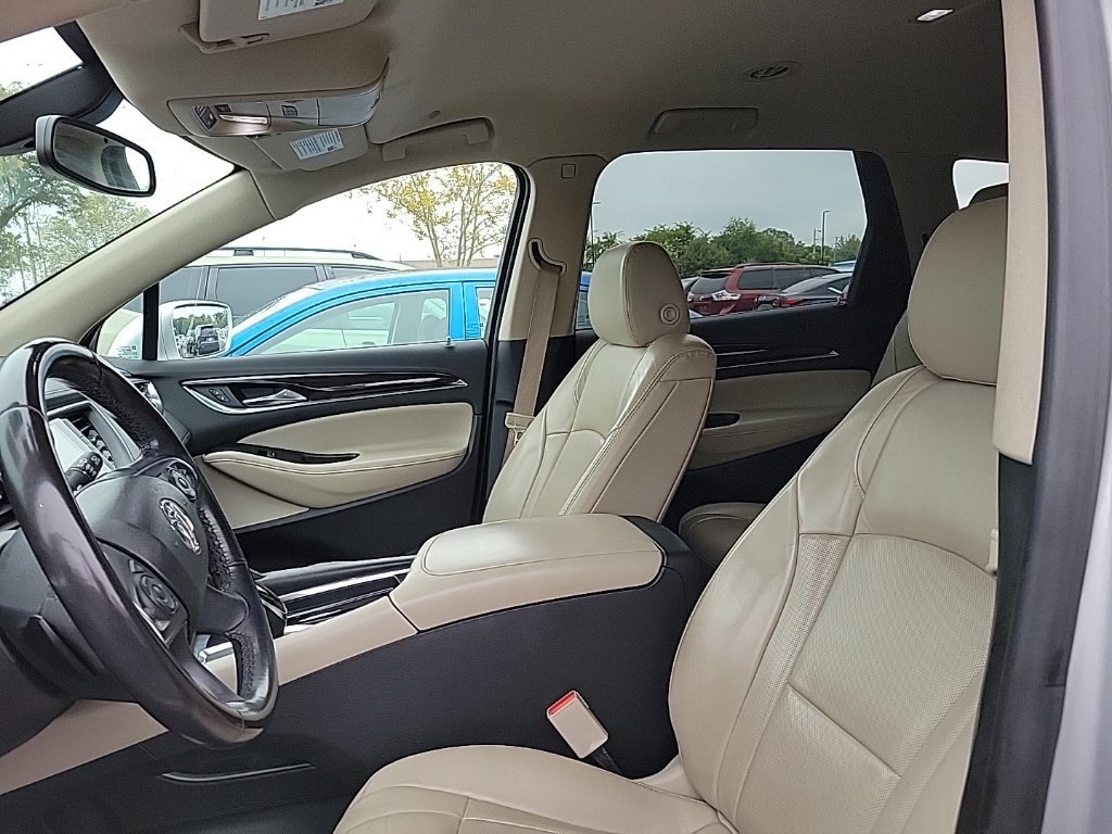 Used 2018 Buick Enclave Essence FWD image 6