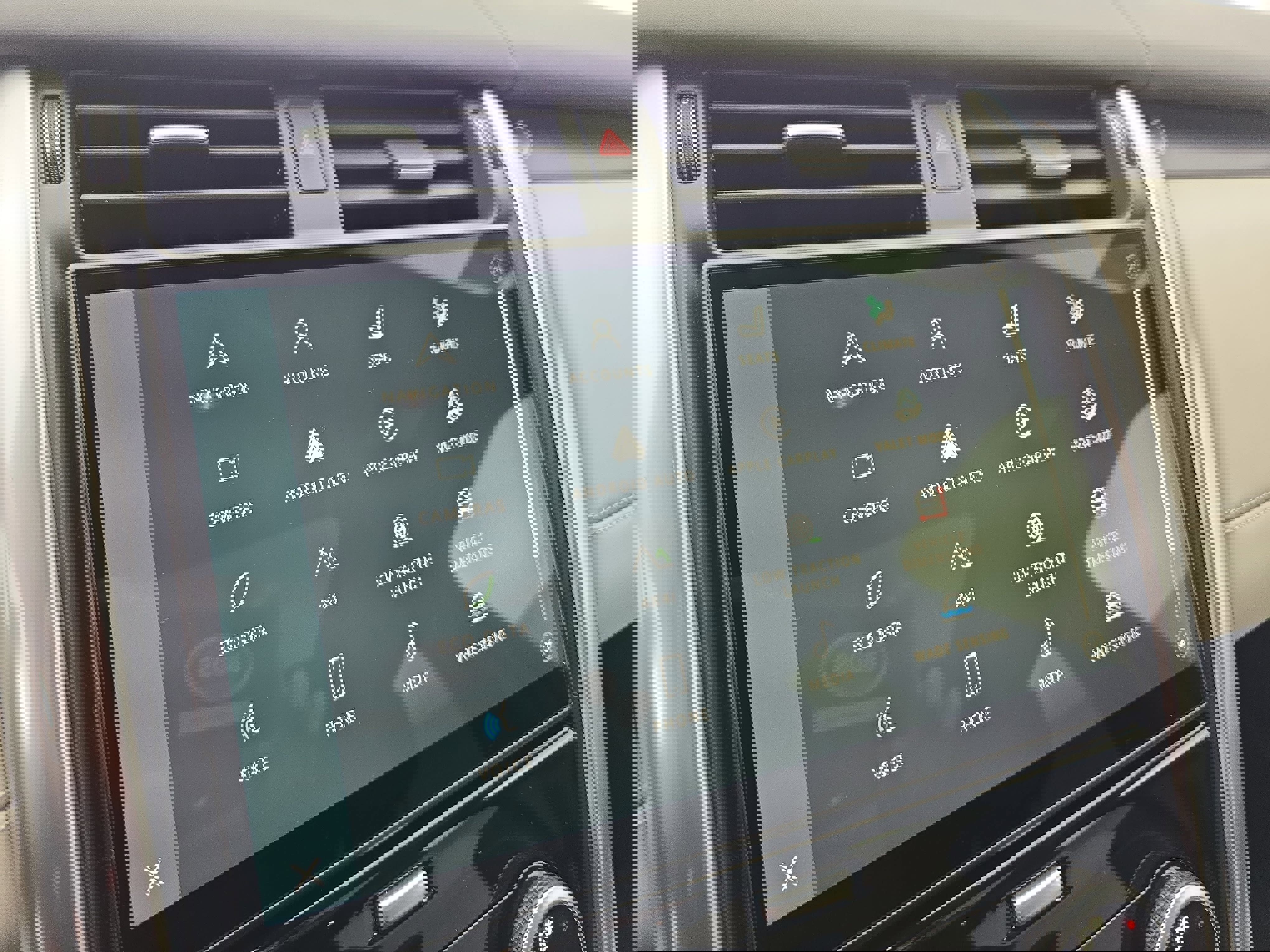 Certified 2024 Land Rover Discovery Metropolitan Edition image 21