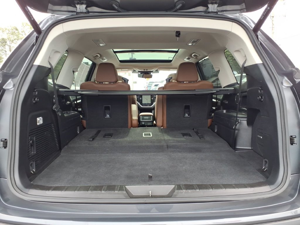 Used 2024 Subaru Ascent Touring AWD/4WD image 17