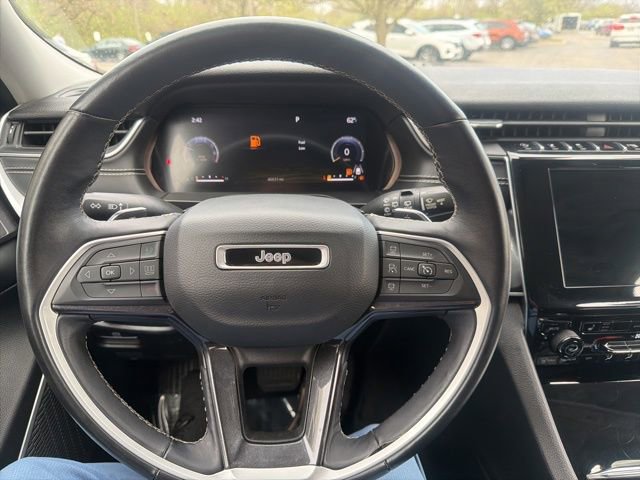 Used 2022 Jeep Grand Cherokee Laredo w/ Luxury Tech Group I image 19