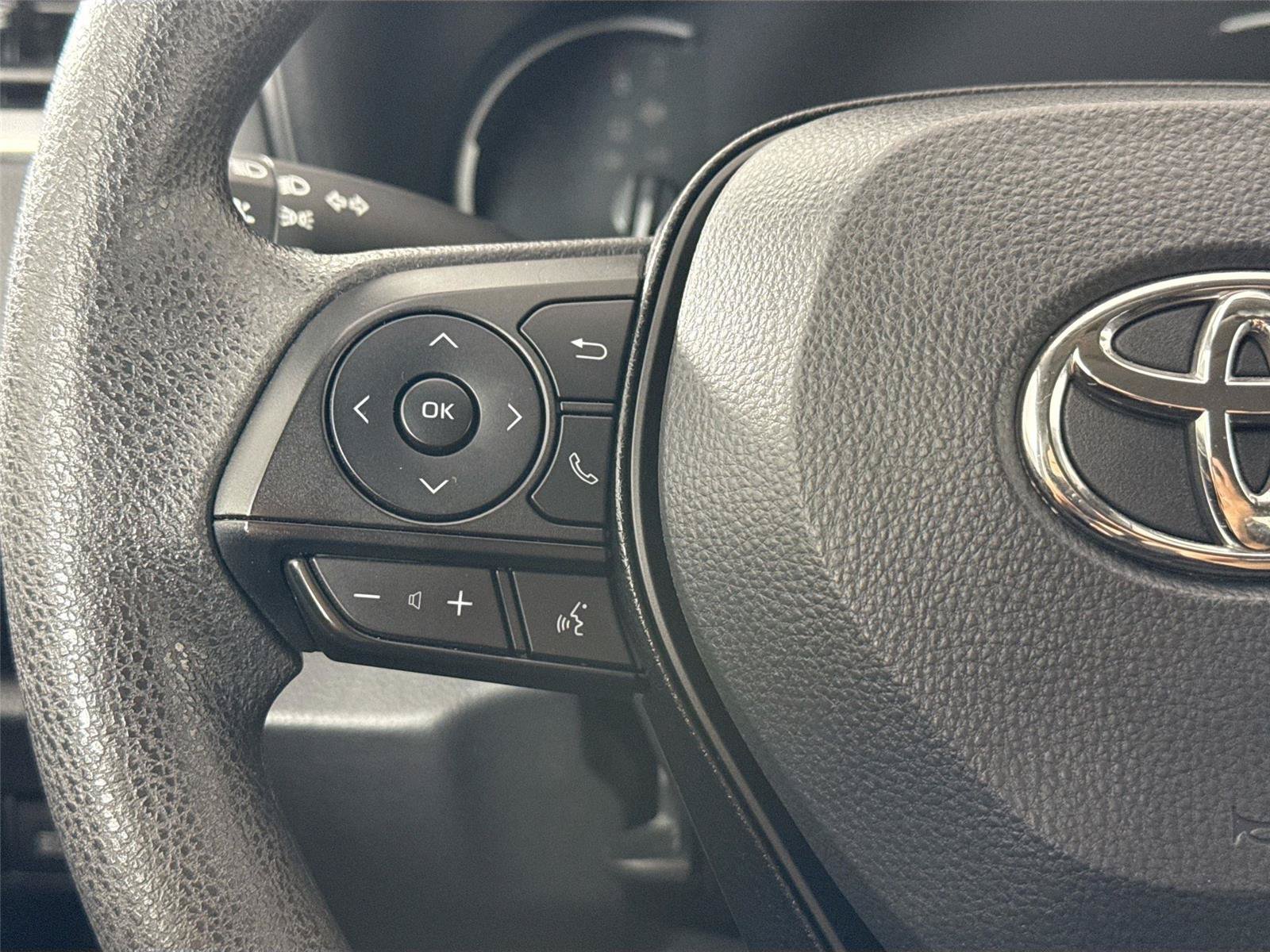 Certified 2025 Toyota RAV4 XLE AWD/4WD image 17