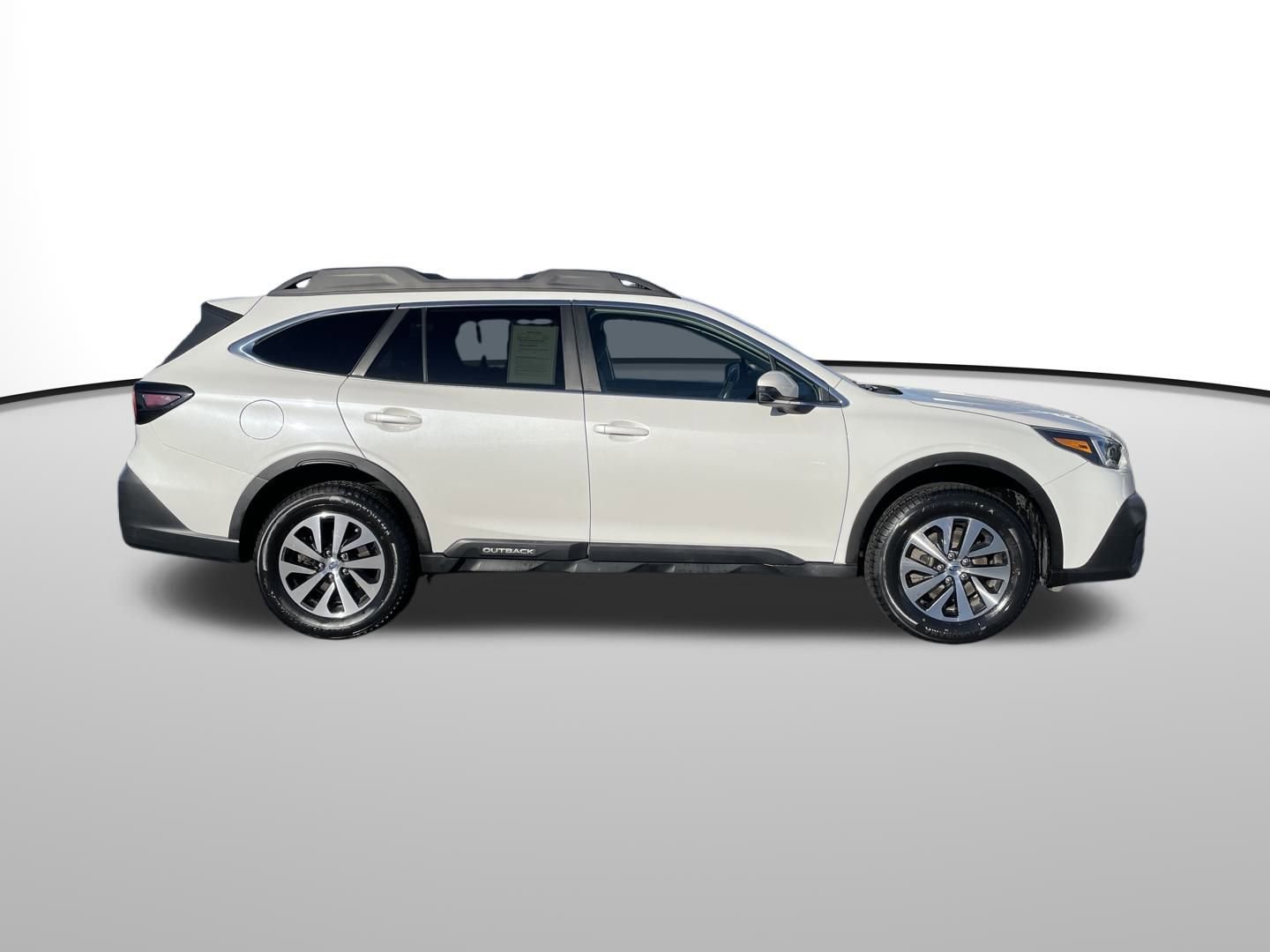 Used 2020 Subaru Outback Premium image 2