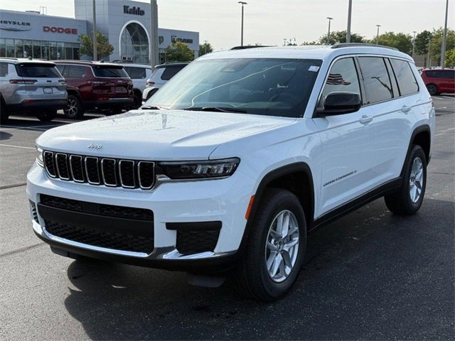 New 2025 Jeep Grand Cherokee L Laredo image 8