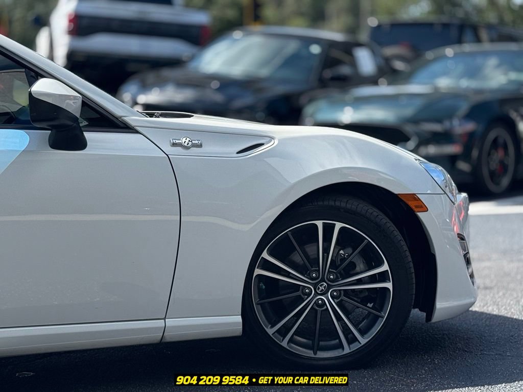 Used 2015 Scion FR-S RWD image 8