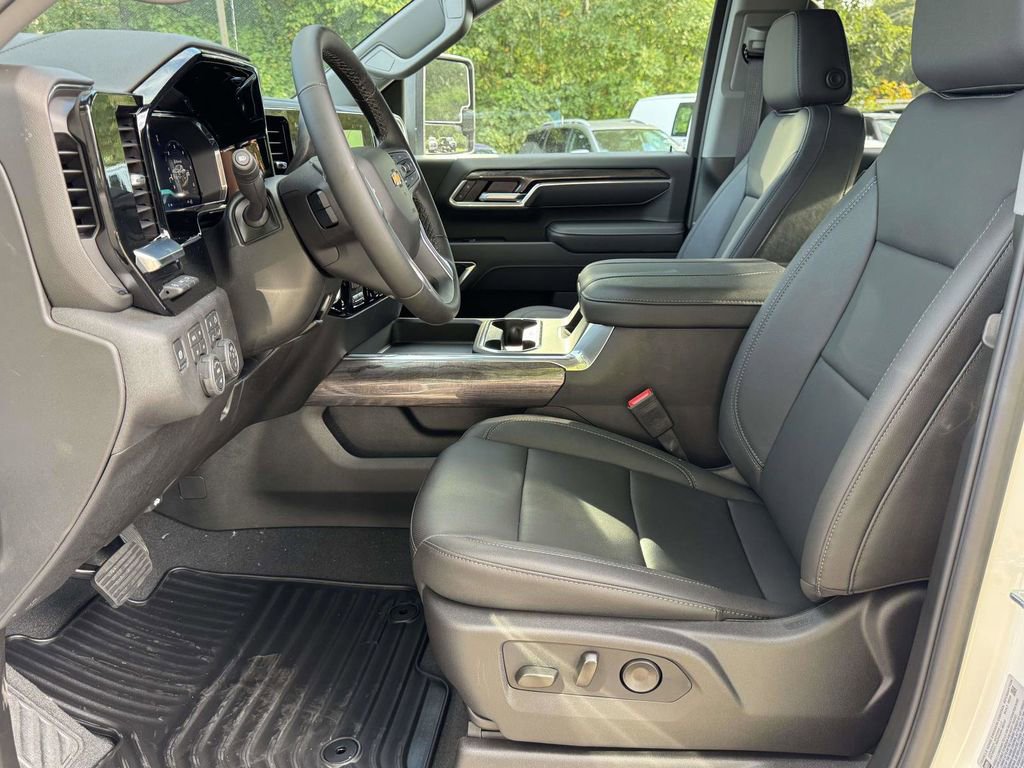 New 2026 Chevrolet Silverado 2500 LTZ w/ Z71 Chrome Sport Edition image 19