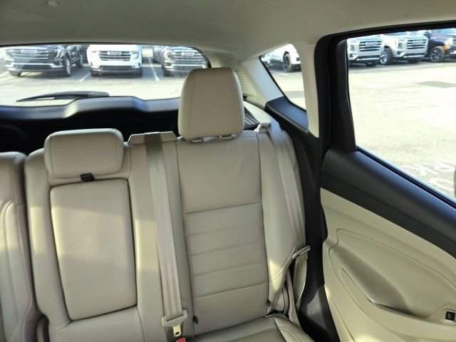 Used 2015 Ford C-MAX SEL w/ Equipment Group 302A FWD image 13