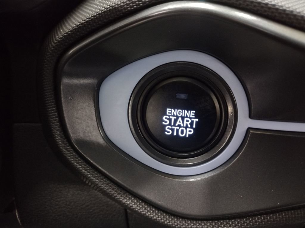 Certified 2022 Hyundai Veloster N Base image 30