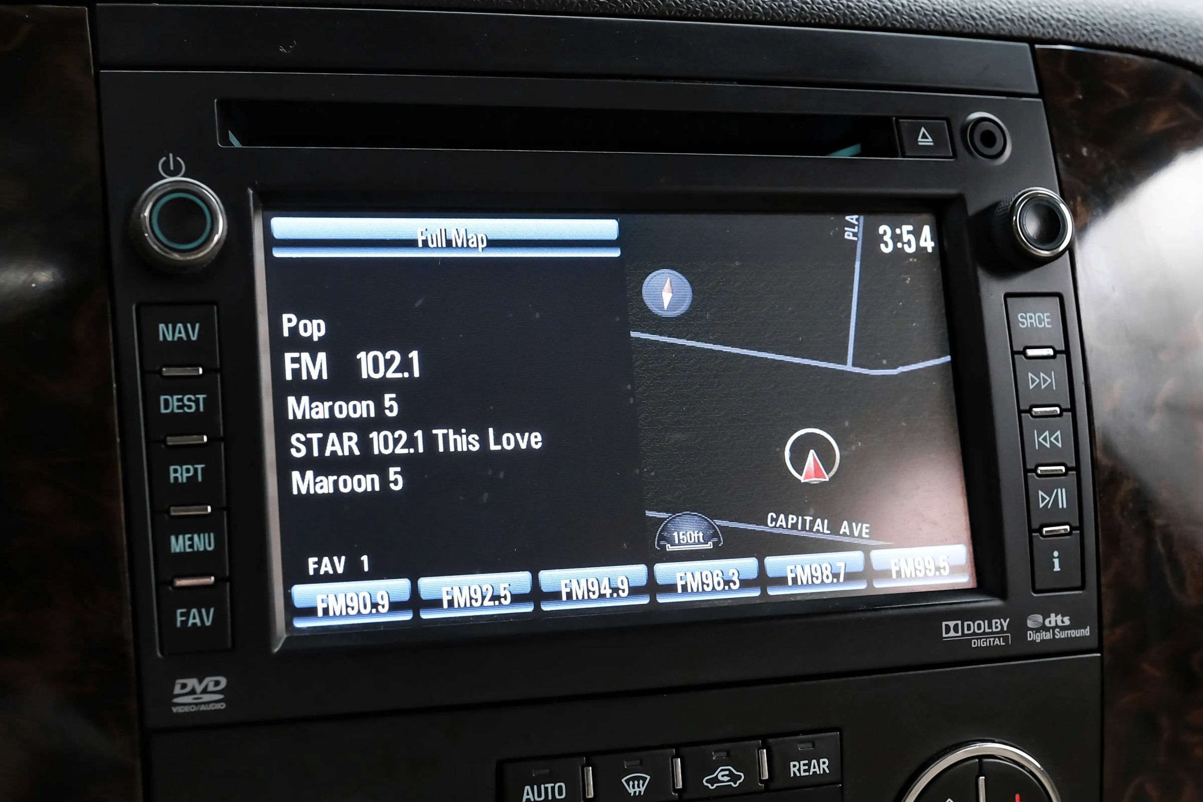 Used 2014 GMC Yukon Denali RWD image 32