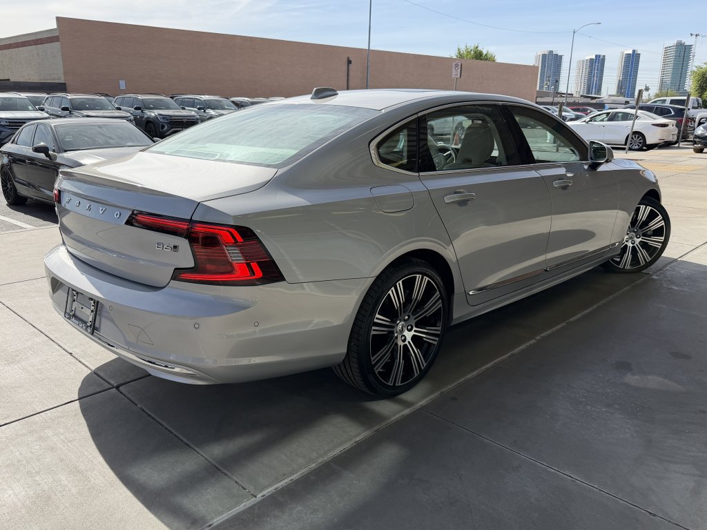 Used 2024 Volvo S90 B6 Plus w/ Protection Package Premier AWD/4WD image 4