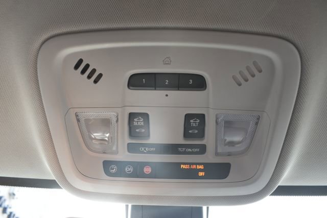 Used 2019 Chevrolet Traverse RS image 35