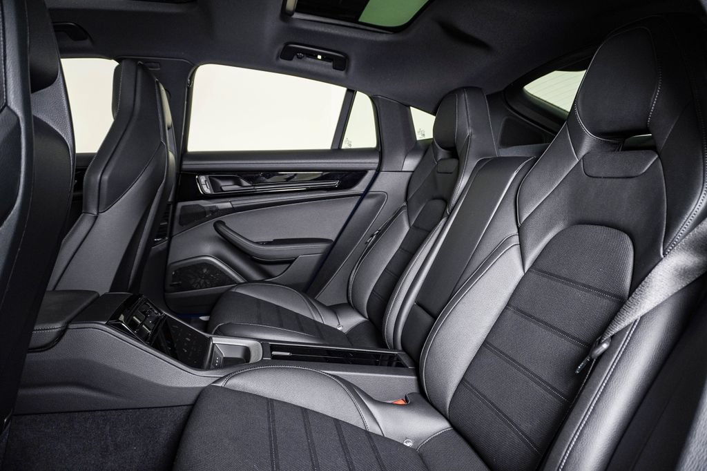 New 2026 Porsche Panamera 4 AWD/4WD image 17
