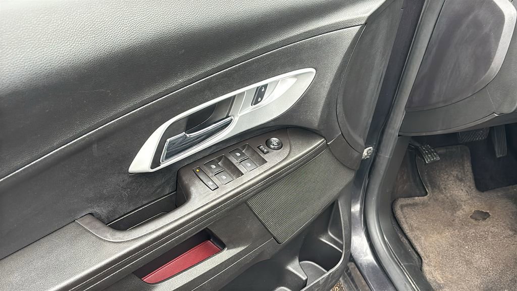 Used 2016 Chevrolet Equinox LT w/ Convenience Package image 14