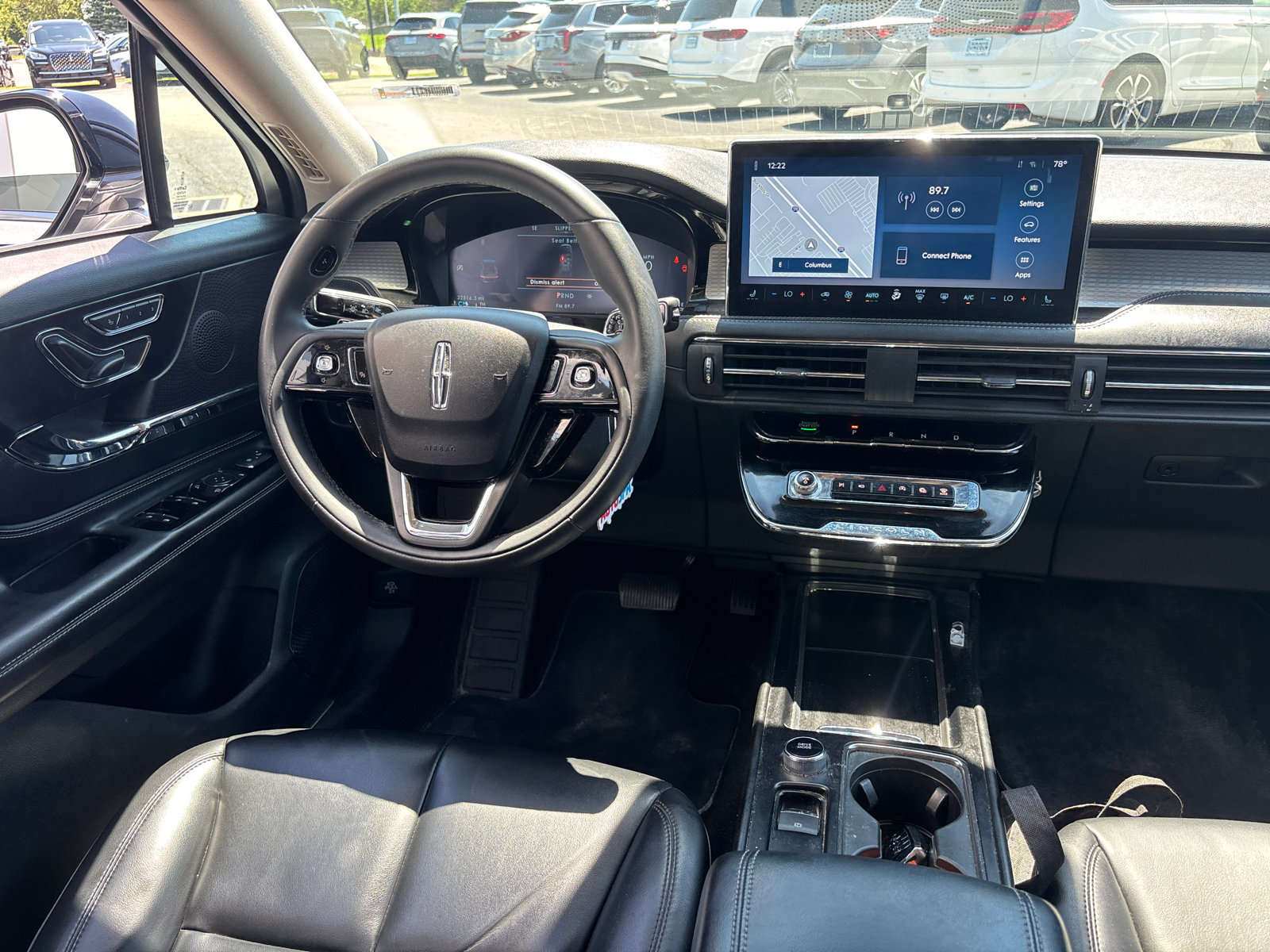 Certified 2023 Lincoln Corsair AWD w/ Rear Removable Package Tray image 27