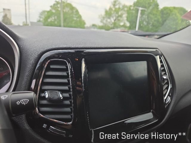 Used 2019 Jeep Compass Limited AWD/4WD image 11