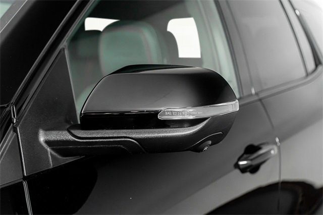 Used 2026 Chevrolet Traverse RS image 37