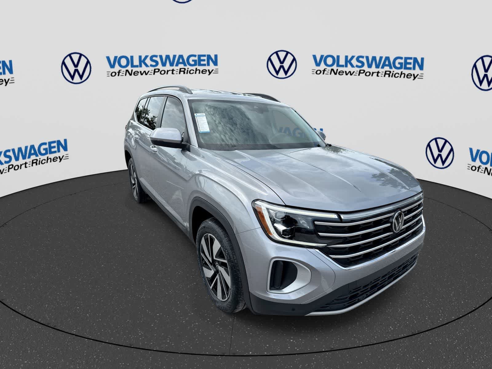 Used 2024 Volkswagen Atlas SE FWD image 16