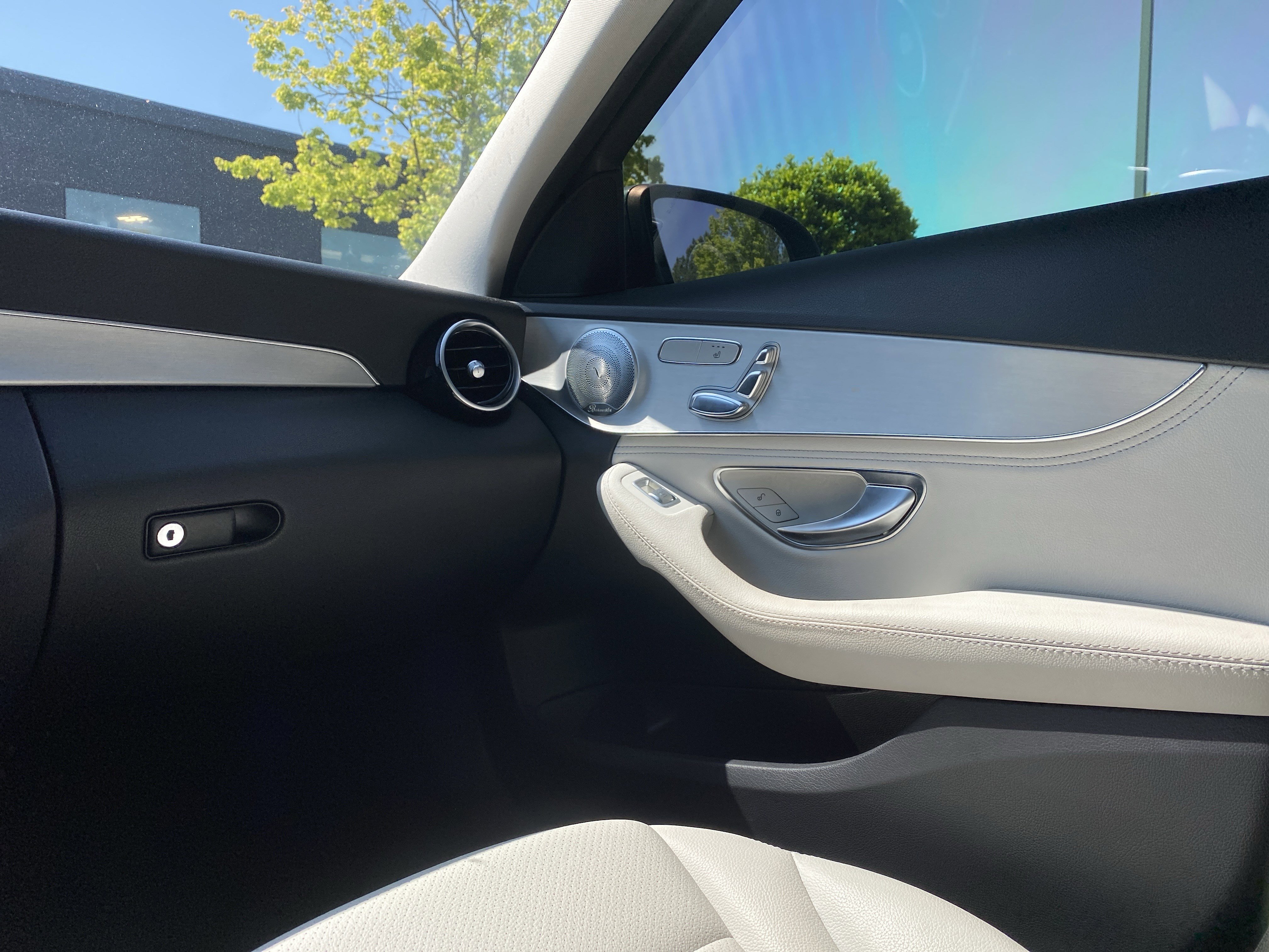 Used 2016 Mercedes-Benz C 300 4MATIC Sedan image 24