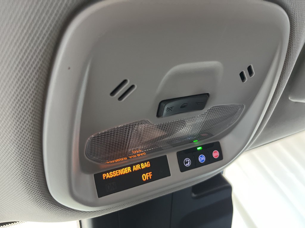 Used 2025 Chevrolet Trax LT w/ Driver Confidence Package FWD image 17
