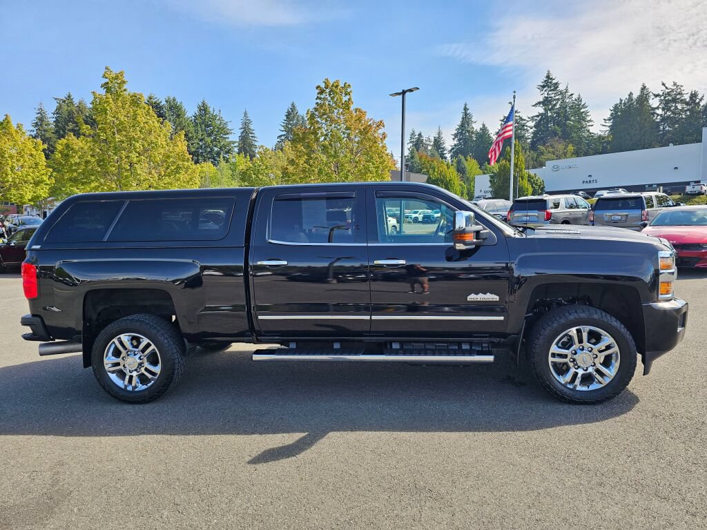 Used 2017 Chevrolet Silverado 2500 High Country w/ Duramax Plus Package AWD/4WD image 4