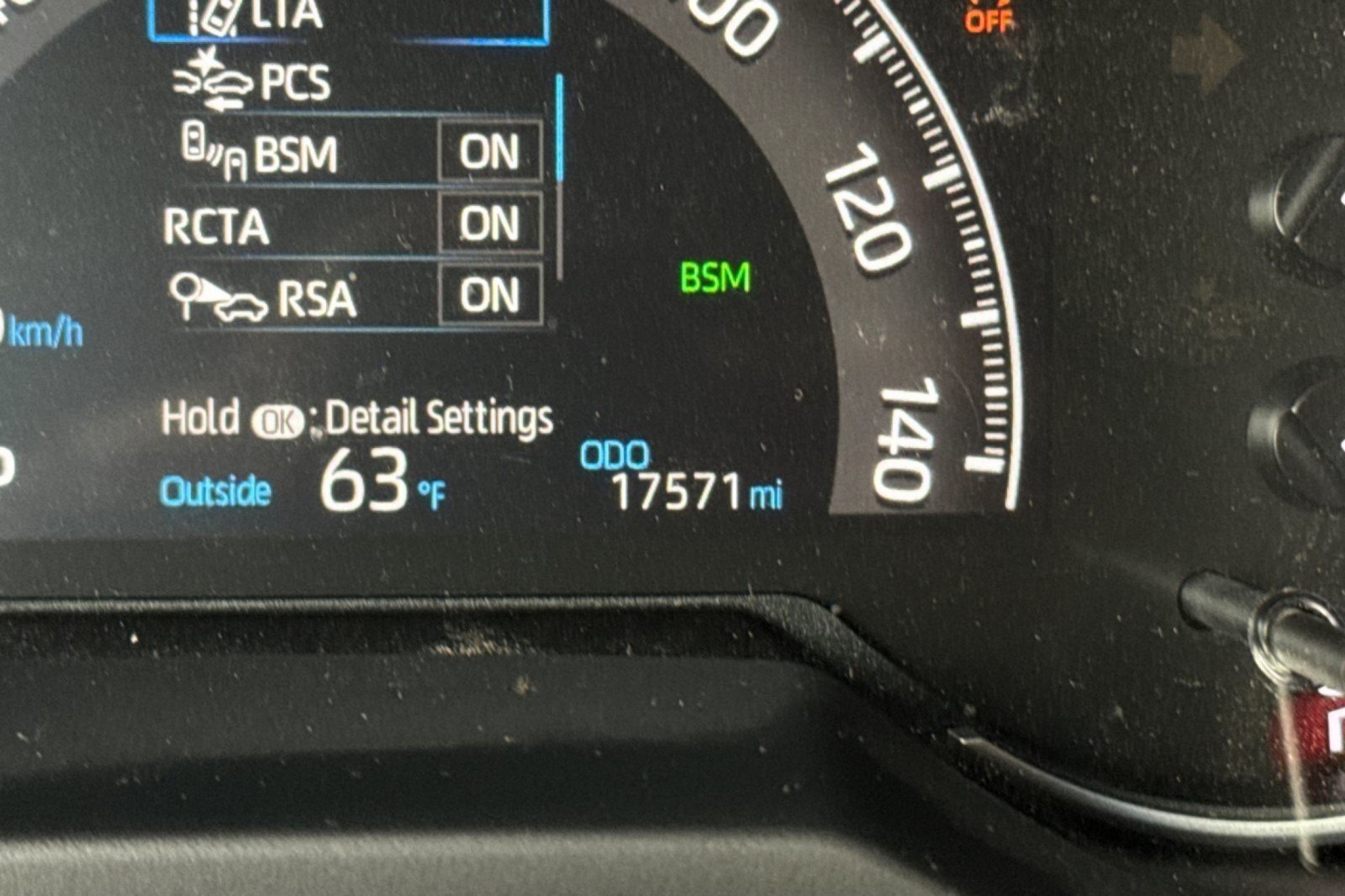 Certified 2025 Toyota RAV4 XLE FWD image 24