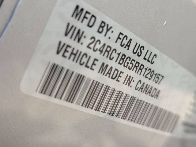 Used 2024 Chrysler Pacifica Touring-L FWD image 34