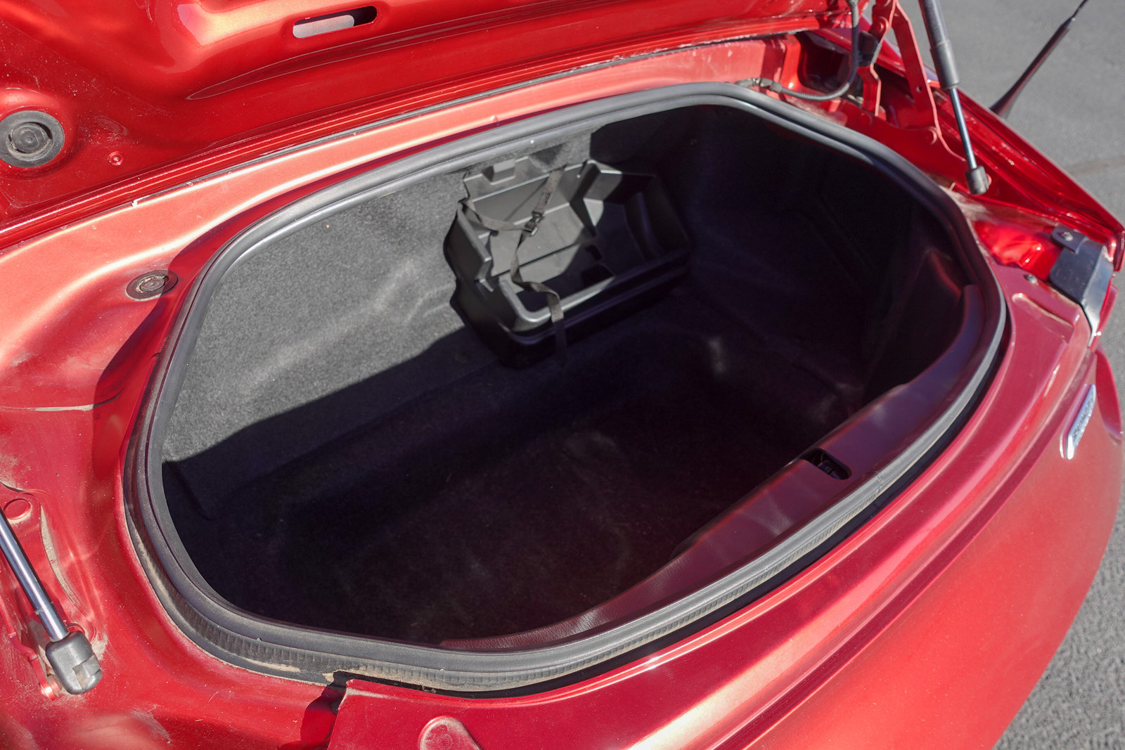 Used 2018 MAZDA MX-5 Miata RF Grand Touring RWD image 13