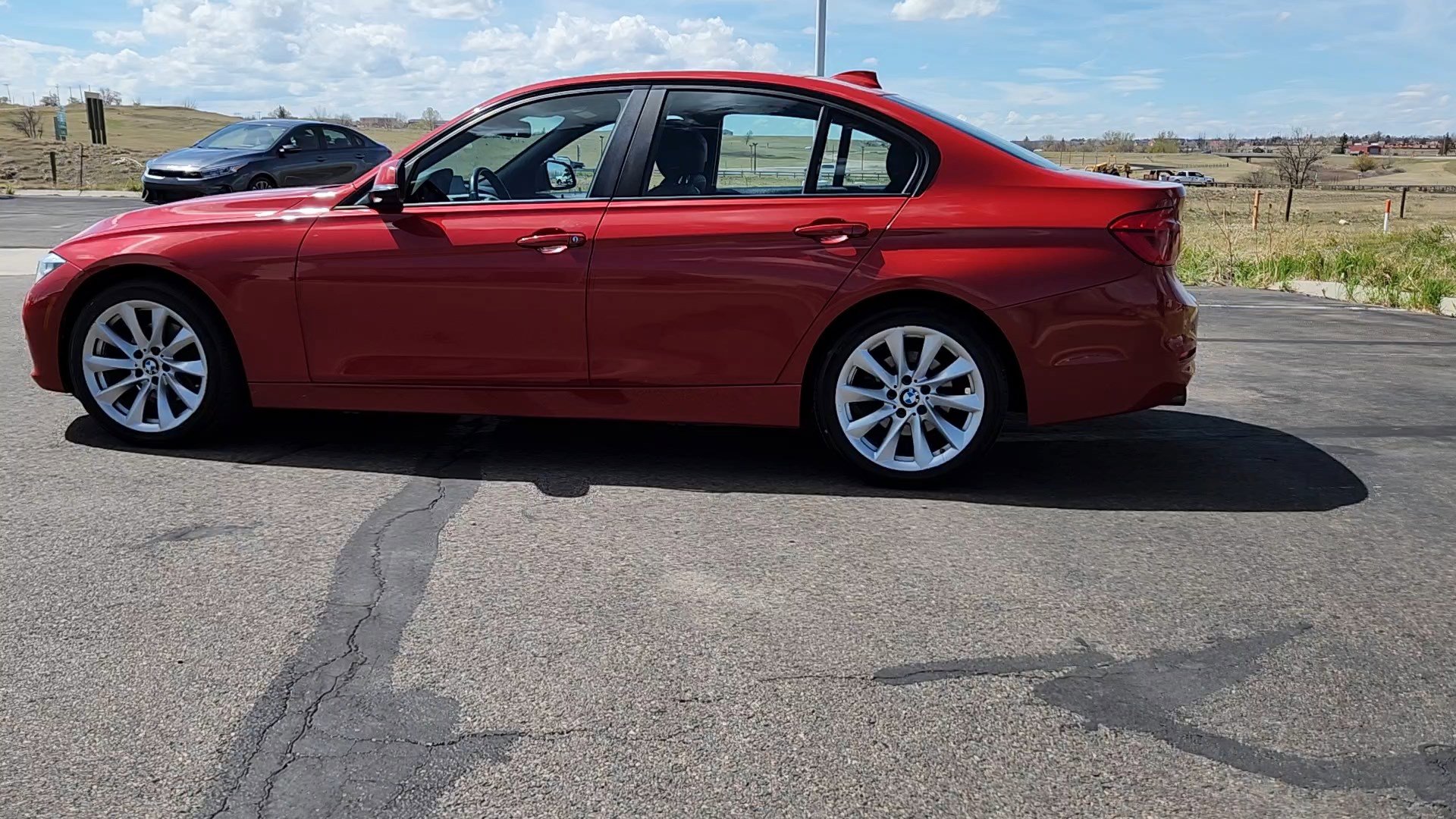 Used 2016 BMW 320i xDrive Sedan AWD/4WD image 2
