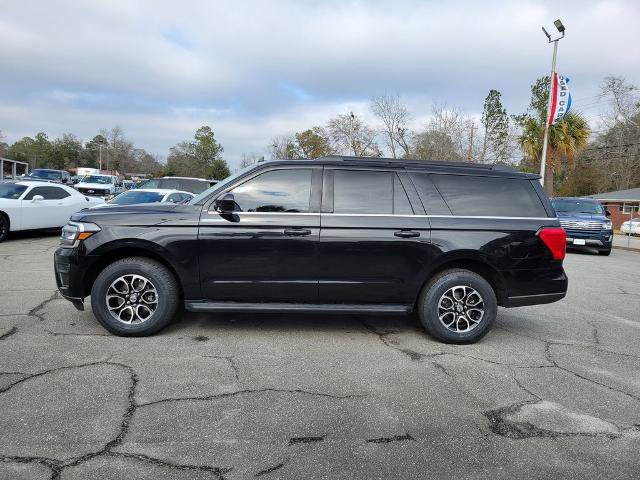 Certified 2023 Ford Expedition Max XLT image 3