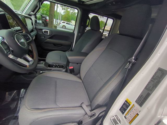 New 2025 Jeep Wrangler Unlimited Sahara w/ Safety Group AWD/4WD image 23
