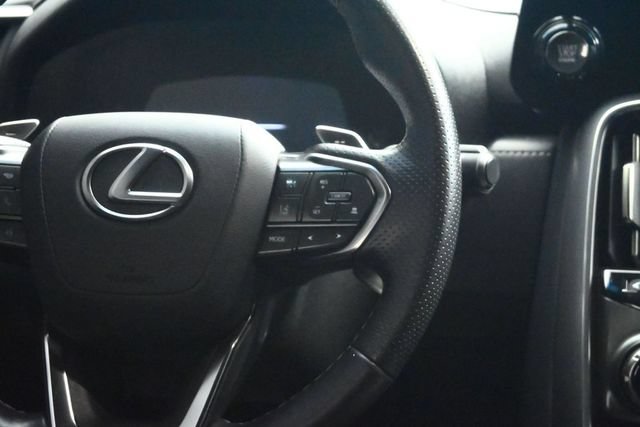 Used 2023 Lexus LX 600 F Sport w/ Accessory Package (Z1) AWD/4WD image 43