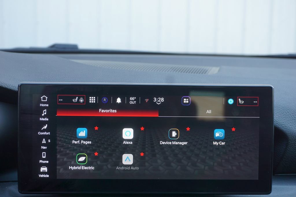 Used 2024 Dodge Hornet R/T Plus w/ R/T Blacktop Package image 12