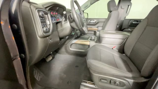 Used 2022 Chevrolet Silverado 1500 LT Trail Boss AWD/4WD image 19