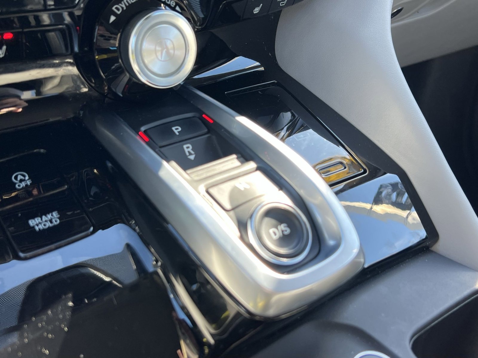 Certified 2023 Acura MDX w/Technology Package image 23